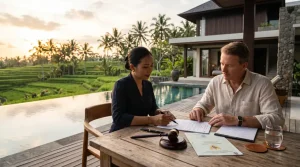 Vila di Bali dengan dokumen legal, menggambarkan proses kepemilikan properti asing Bali yang sah secara hukum